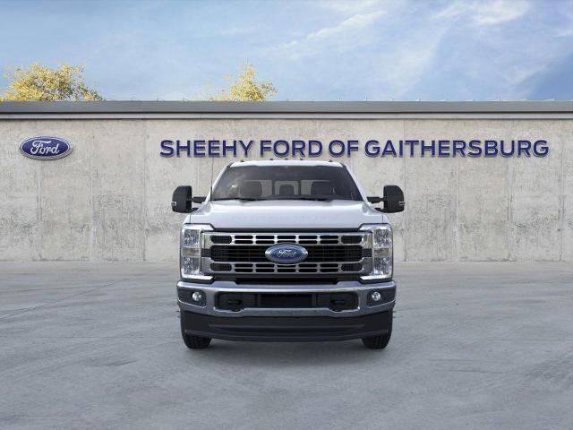 New 2025 Oxford White Ford F-350® XL image 18