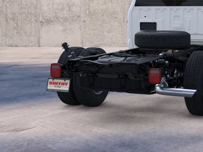New 2026 Oxford White Ford F-350® XL image 21