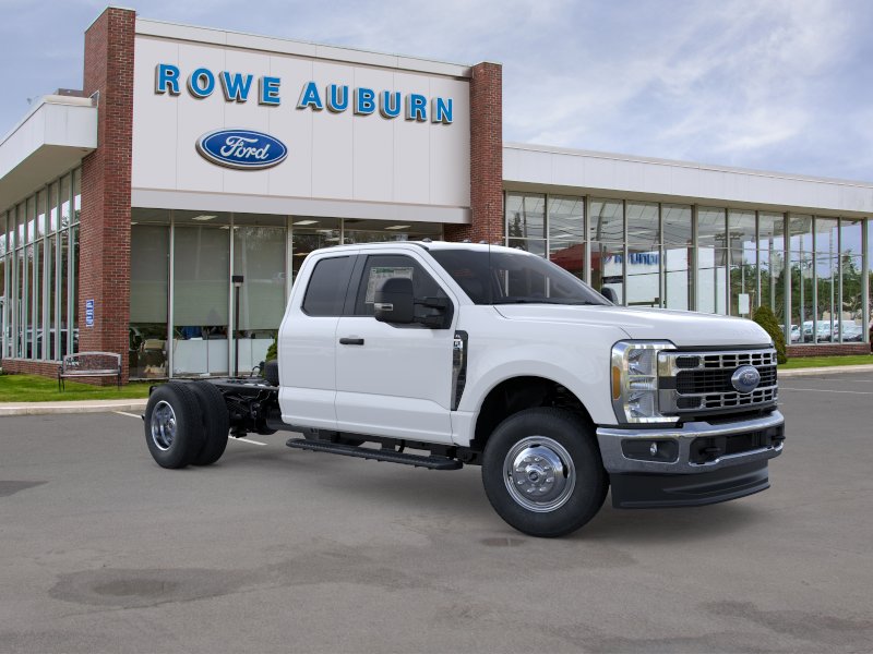 2026 Ford Super Duty F-350 DRW XL