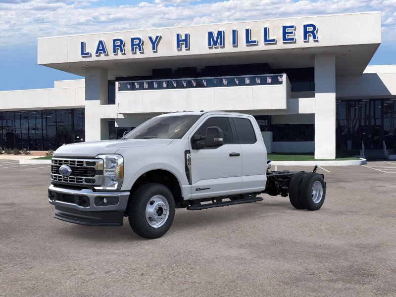 2026 Ford F-350 Super Duty Chassis Cab
