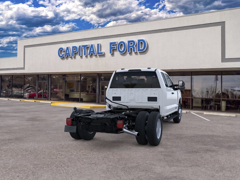 New 2026 Oxford White Ford F-350® XL image 30