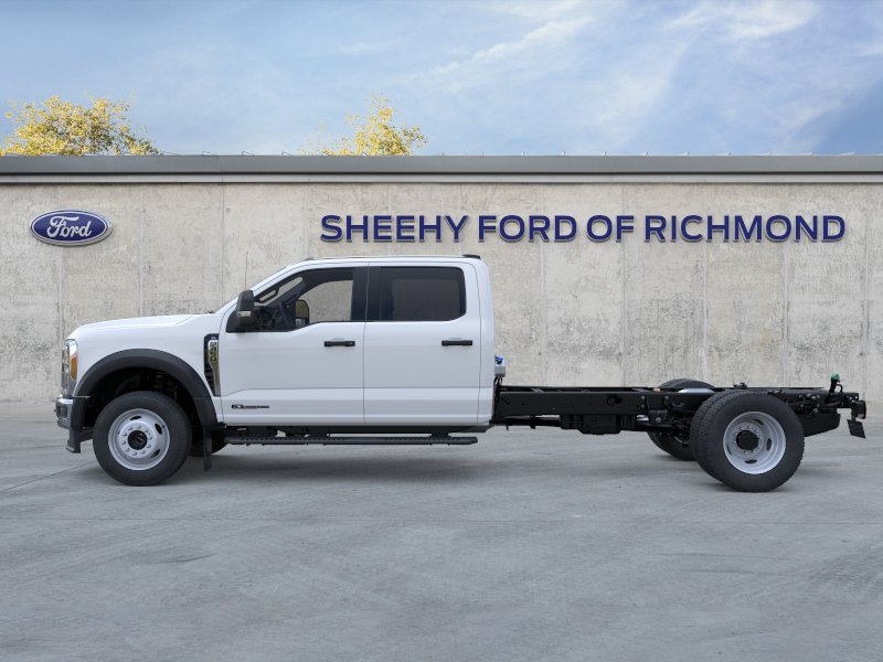 New 2026 Oxford White Ford F-450® XL image 4