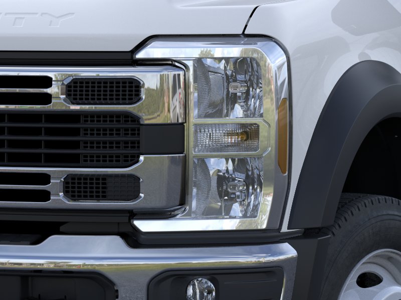 New 2026 Oxford White Ford F-450® XL image 44