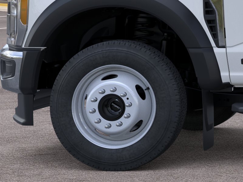 New 2026 Oxford White Ford F-450® XL image 45