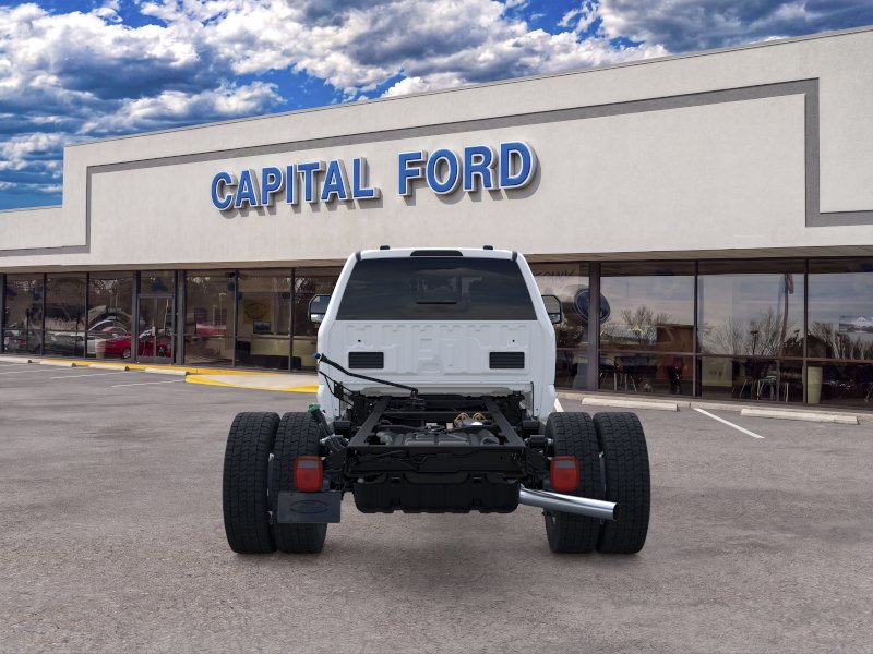 New 2026 Oxford White Ford F-450® XL image 31