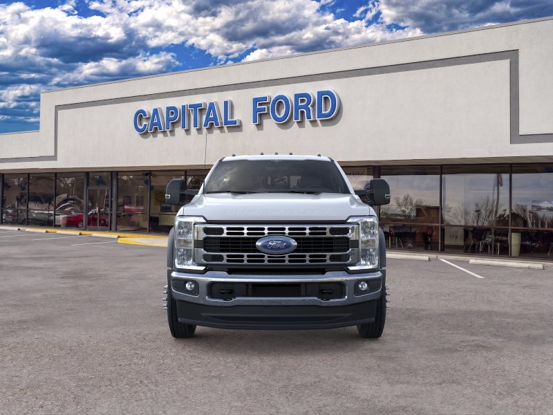 New 2026 Oxford White Ford F-450® XL image 32