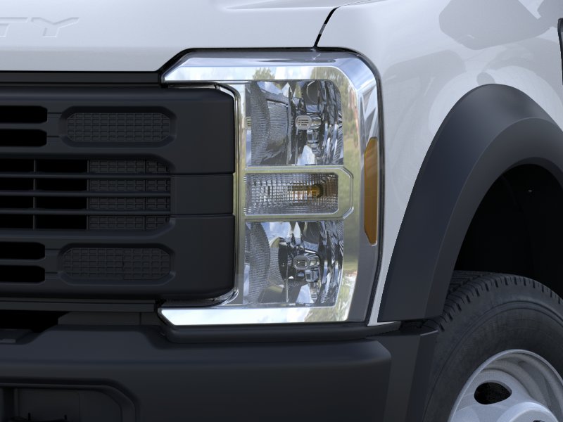 New 2026 Oxford White Ford F-450® XL image 18