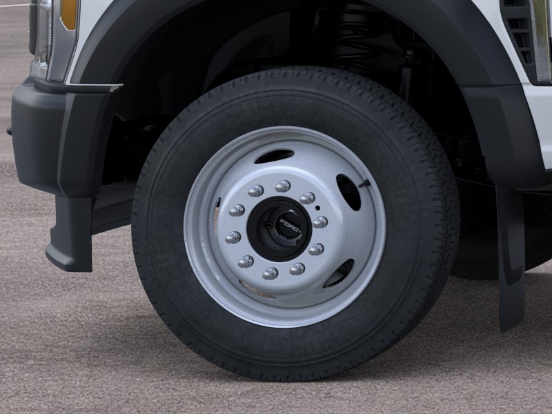 New 2026 Oxford White Ford F-450® XL image 19