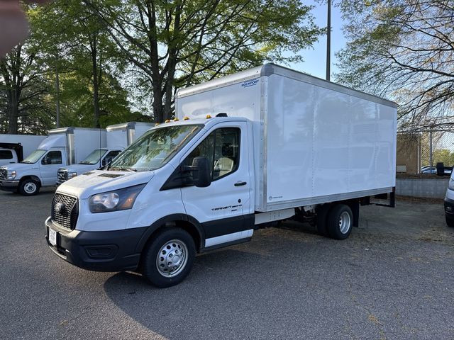 New 2026 Oxford White Ford Cutaway image 34