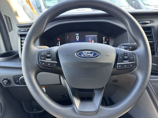 New 2026 Oxford White Ford Cutaway image 66