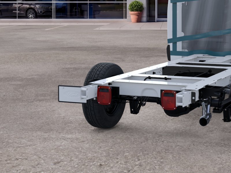 2025 Ford Transit Cutaway Base - Photo 21