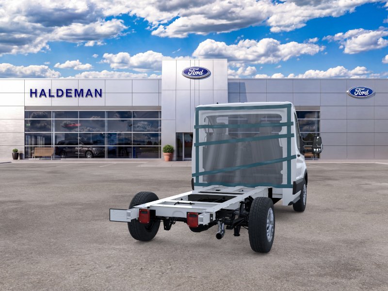 2025 Ford Transit Cutaway Base - Photo 8