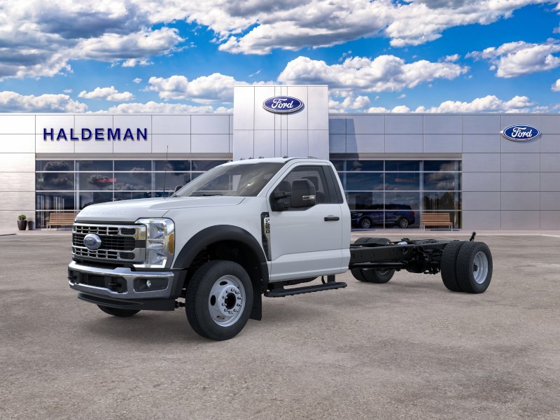 2026 Ford Super Duty F-550 DRW XLT