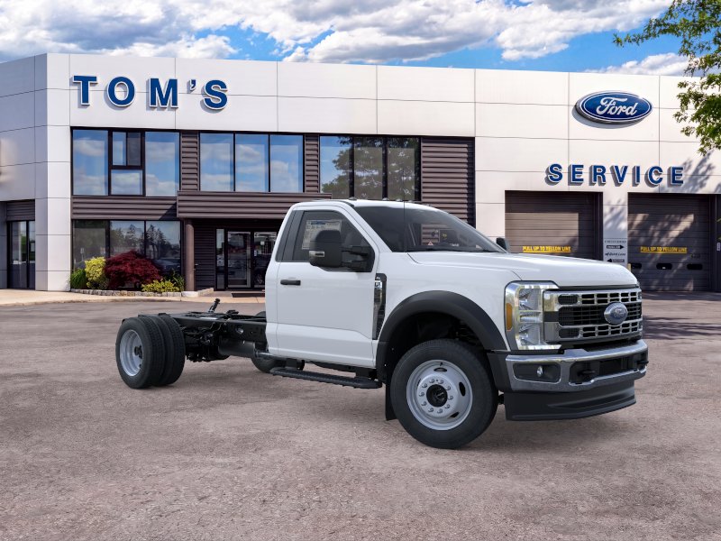 New 2026 Oxford White Ford F-550® XL image 7