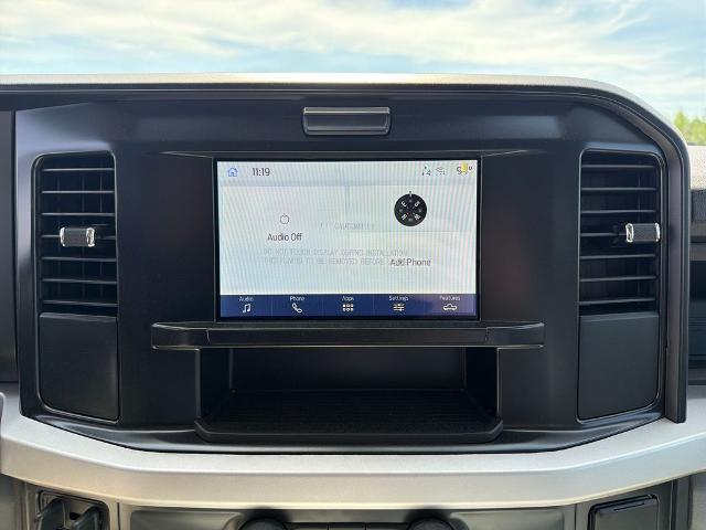 New 2025 Oxford White Ford F-550® XL image 47