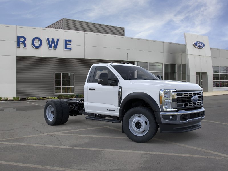 2026 Ford F-550 Super Duty Chassis Cab