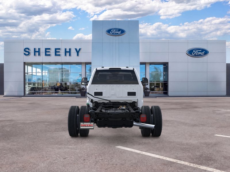 2025 Ford F-550 Super Duty Chassis Cab XL - Photo 37