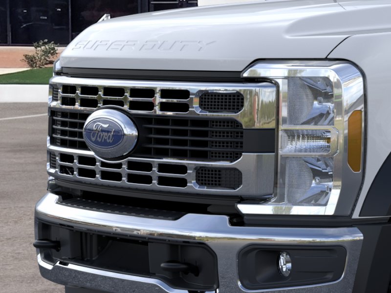 2025 Ford F-550 Super Duty Chassis Cab XL - Photo 17