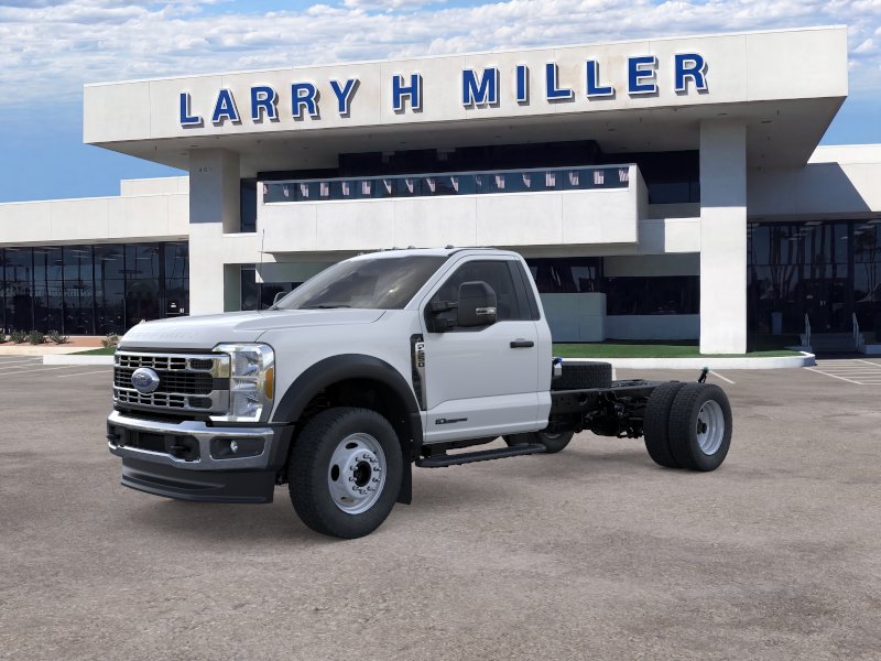 2025 Ford F-550 Super Duty Chassis Cab