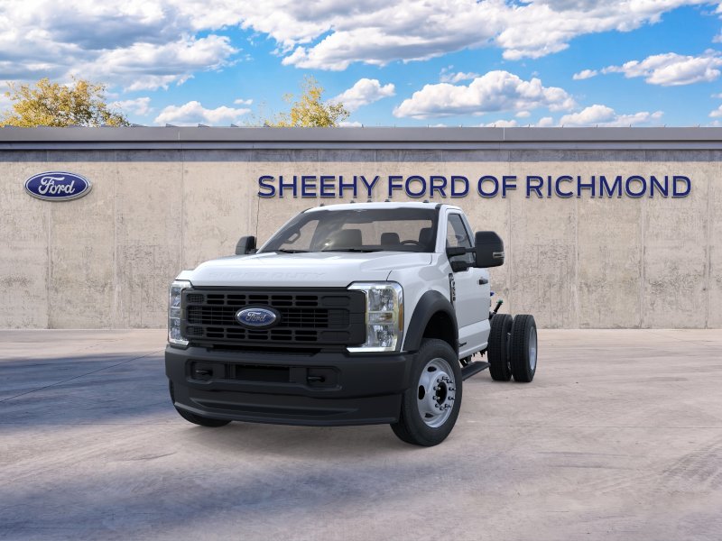 New 2026 Oxford White Ford F-550® XL image 3