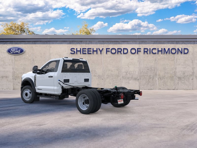 New 2026 Oxford White Ford F-550® XL image 5