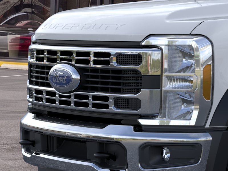 New 2026 Oxford White Ford F-550® XL image 49