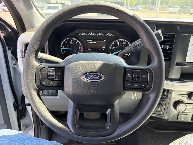 2025 Ford F-600 Super Duty Chassis Cab XL - Photo 54