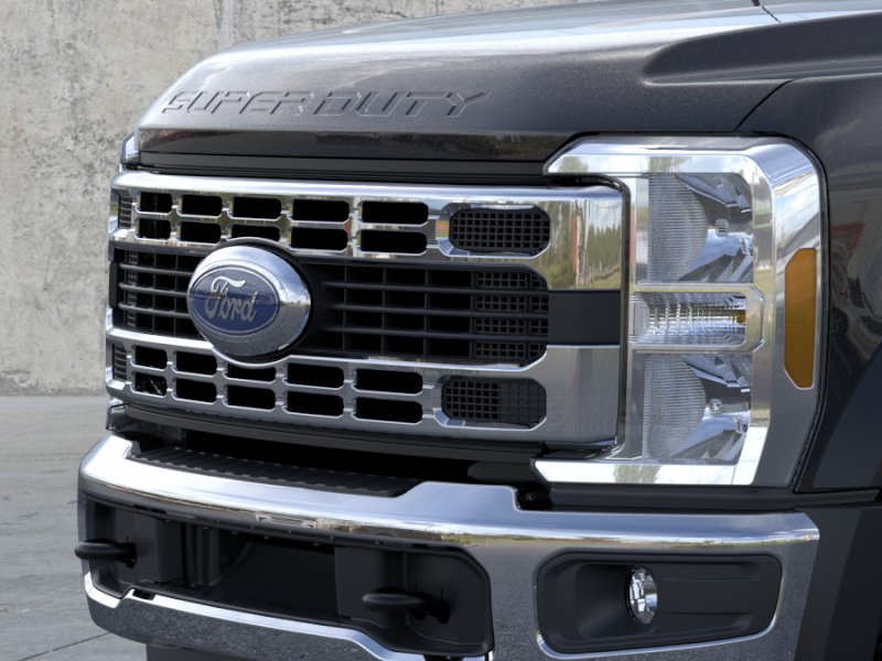 2025 Ford F-600 Super Duty Chassis Cab XL - Photo 49