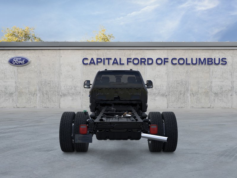 2025 Ford F-600 Super Duty Chassis Cab XL - Photo 39