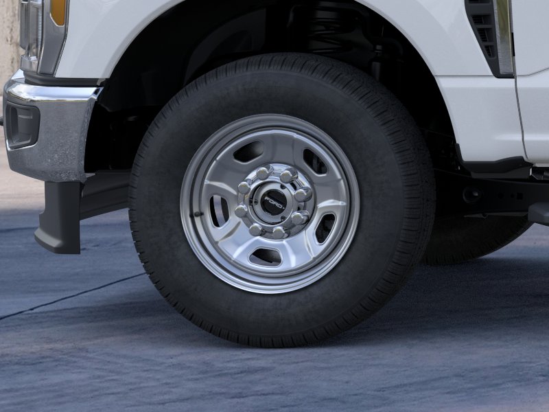 2025 Ford F-350 Super Duty Chassis Cab XLT - Photo 19