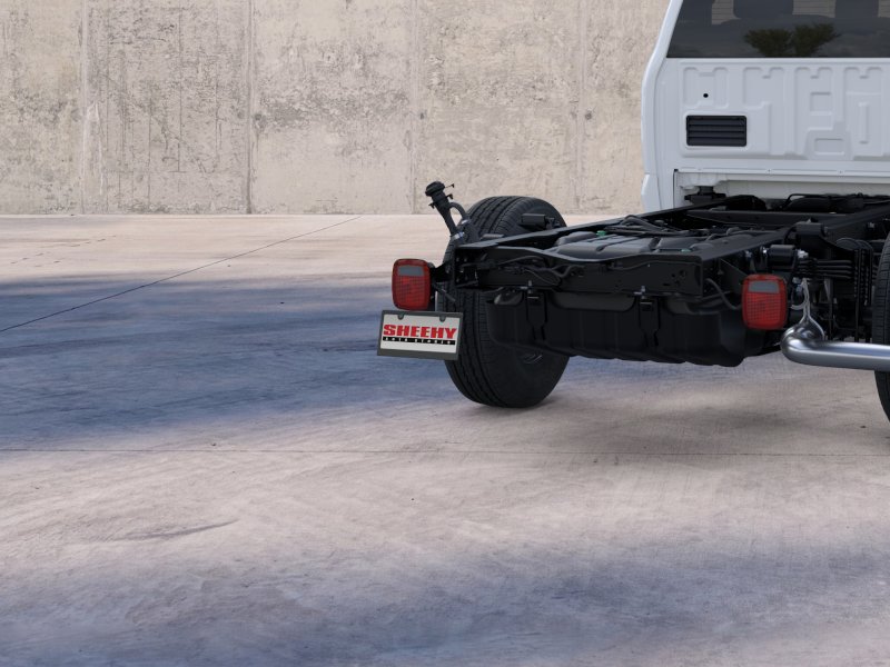 2025 Ford F-350 Super Duty Chassis Cab XLT - Photo 21