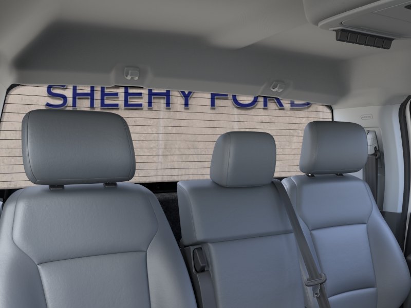 2025 Ford F-350 Super Duty Chassis Cab XLT - Photo 22