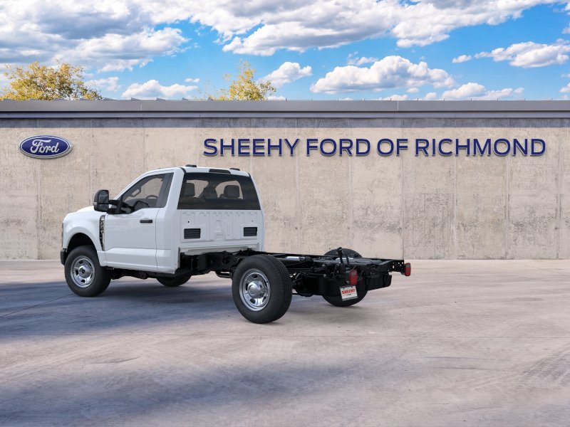 New 2026 Oxford White Ford F-350® XL image 5