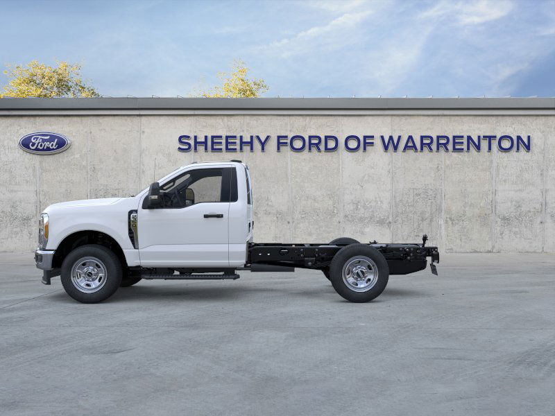 New 2025 Oxford White Ford XL image 38