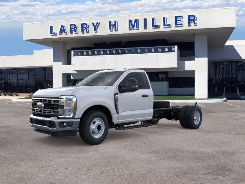 2025 Ford F-350 Super Duty Chassis Cab