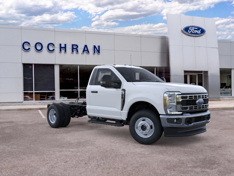 2026 Ford F-350 Super Duty Chassis Cab