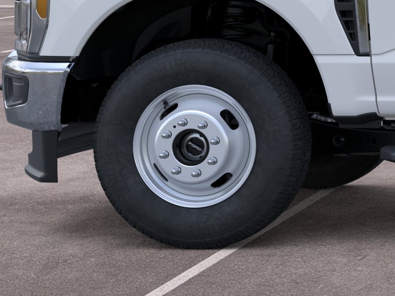 New 2025 Oxford White Ford XL image 41