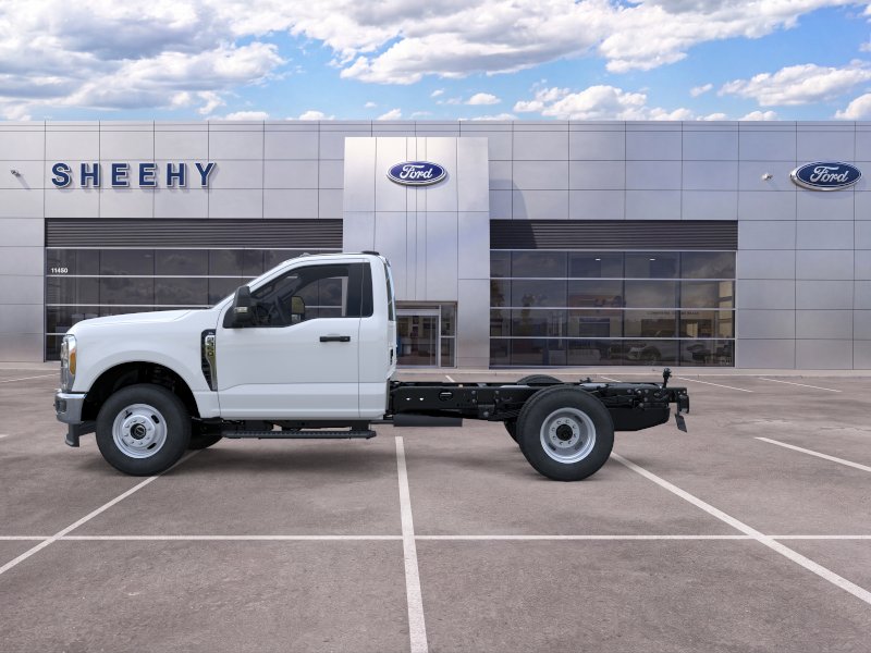 New 2025 Oxford White Ford XL image 27