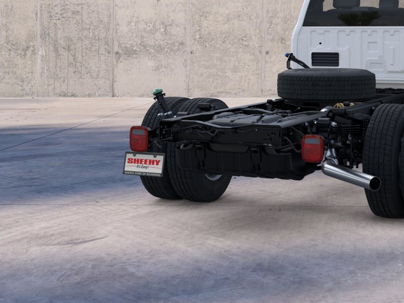 New 2026 Oxford White Ford F-350® XL image 21