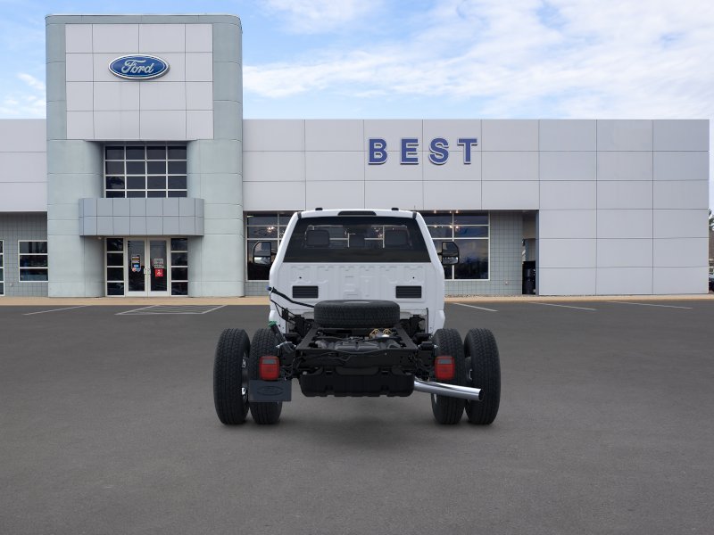 New 2026 Oxford White Ford F-350® XLT image 5