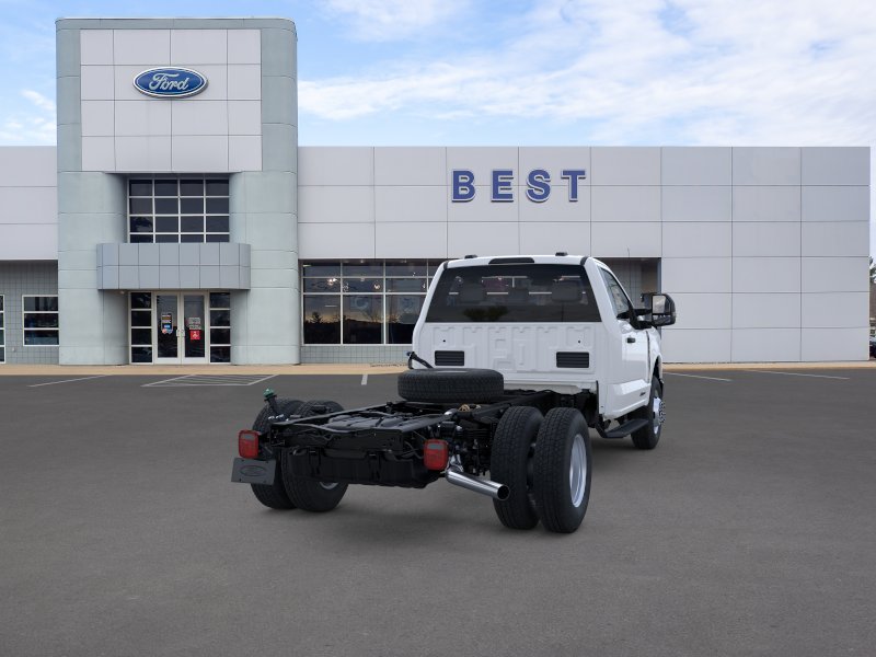 New 2026 Oxford White Ford F-350® XLT image 8