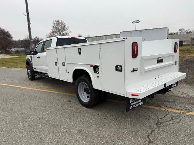 New 2026 Oxford White Ford F-550® XL image 4