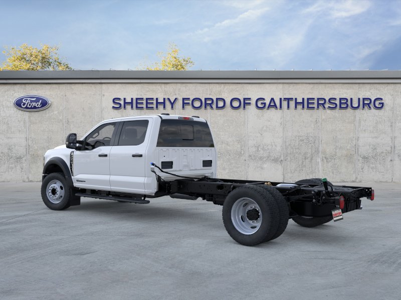 New 2026 Oxford White Ford F-550® XL image 5