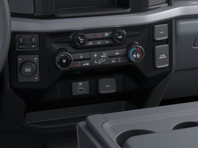 New 2026 Agate Black Metallic Ford  image 32