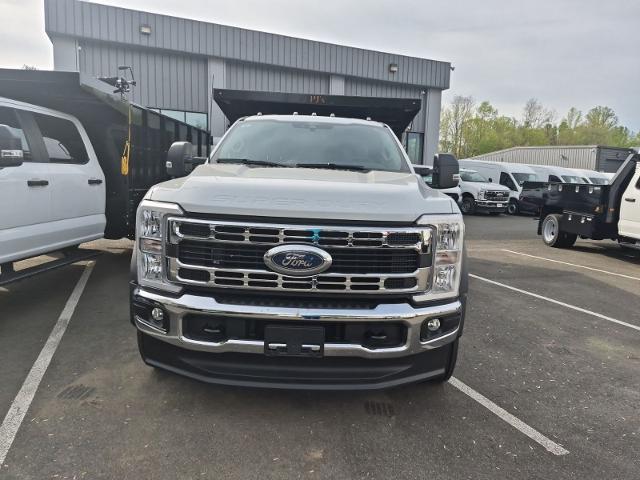 New 2026 Oxford White Ford F-550® XL image 2