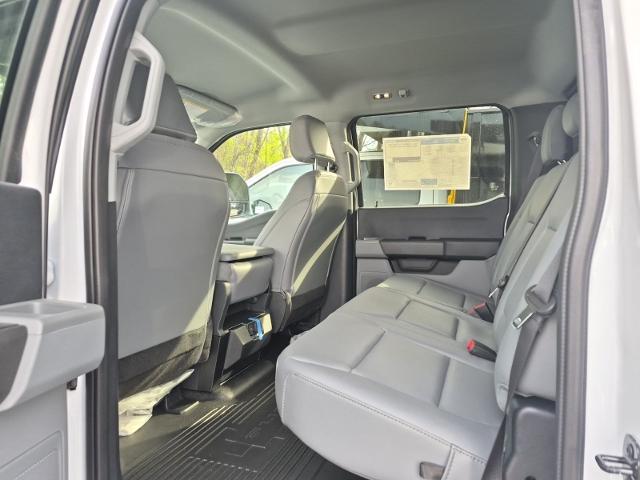 New 2026 Oxford White Ford F-550® XL image 8