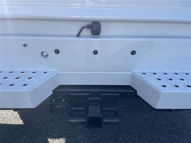 New 2027 Oxford White Ford F-550® XL image 12