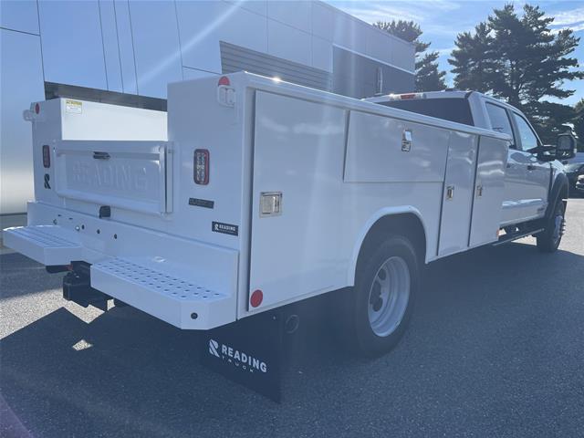 New 2027 Oxford White Ford F-550® XL image 4