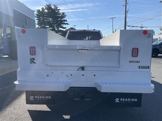New 2027 Oxford White Ford F-550® XL image 5