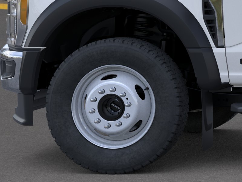 New 2026 Oxford White Ford F-550® XL image 41